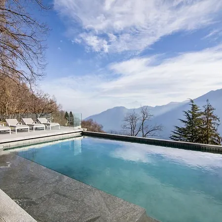 Sleeps 12 With Pool Air Con And Wifi Pigra